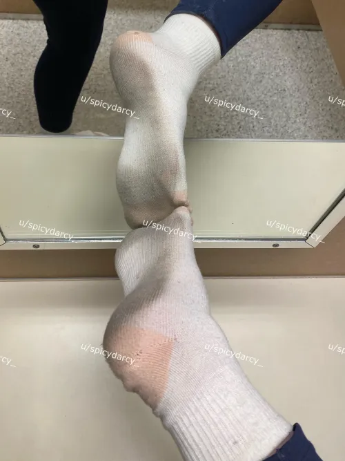 Stinky crew socks - come buy [selling] [USA only] by Spicydarcy_