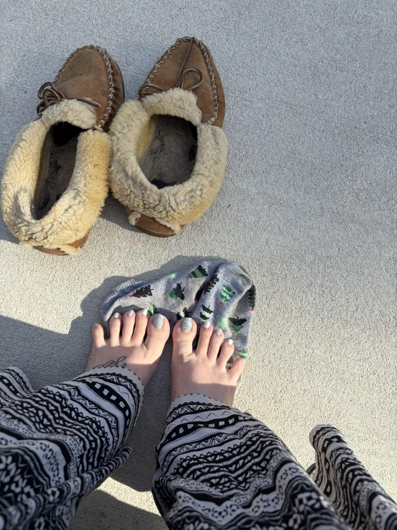 Stinky feet, stinky socks, stinky shoes - what’s your pick?  posted by Brilliant_Second7566