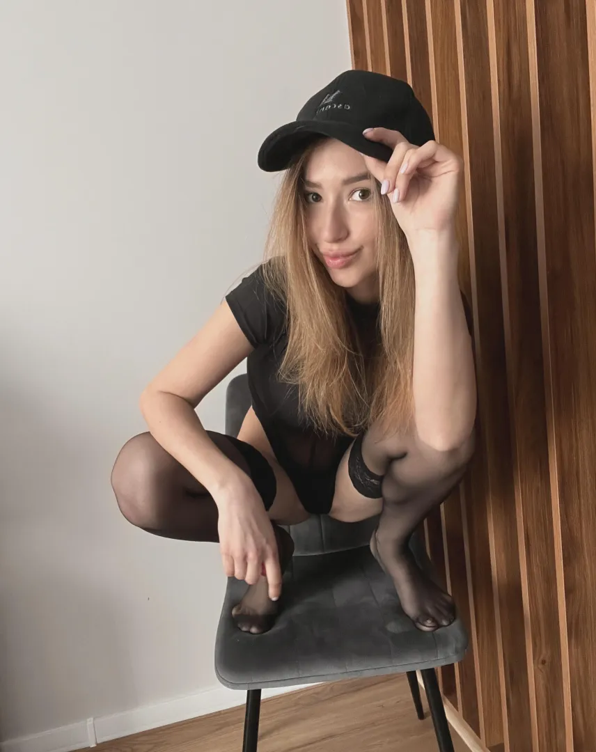 Stockings so dark they almost have a life of their own posted by NeonDuchess