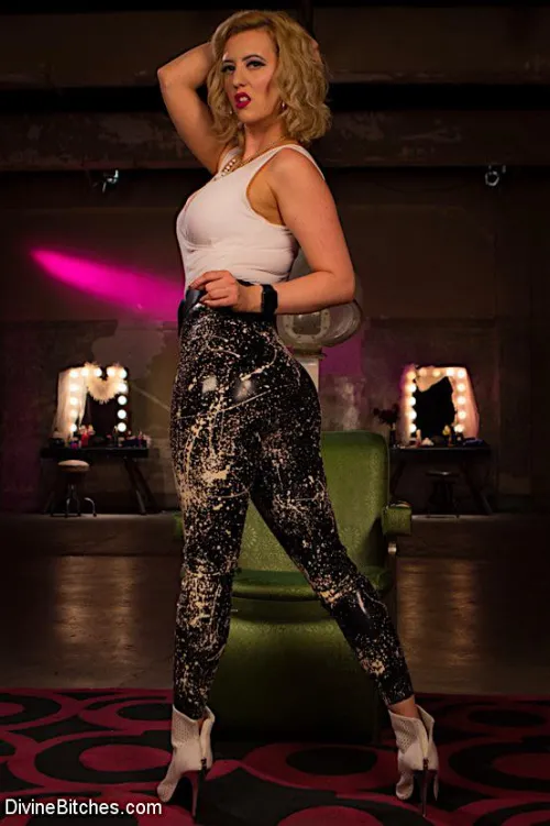 stomp on me Mommmmy  by quackquamrducksworth