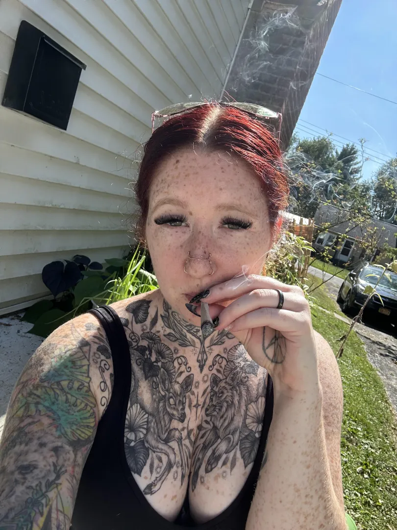 Stoned and horny posted by FangsandFreckles