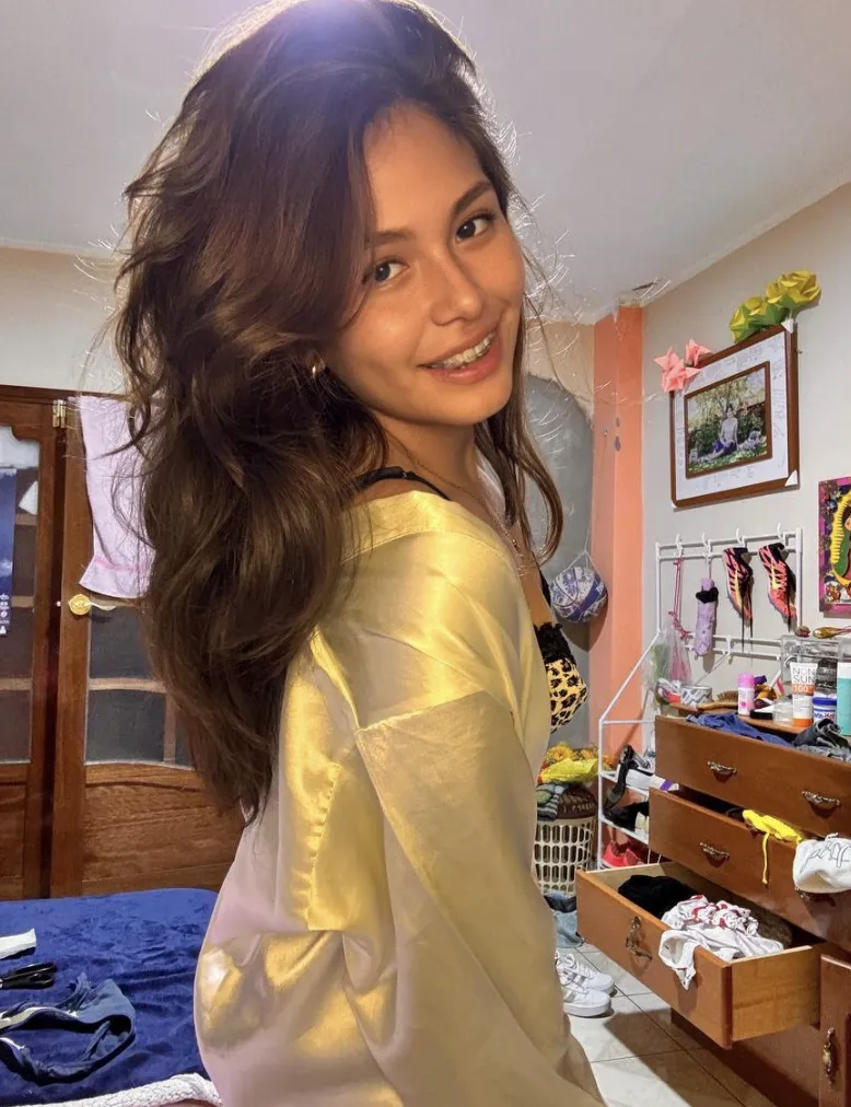 Stop daydreaming about me and get back to work! posted by Proper_Mine_734