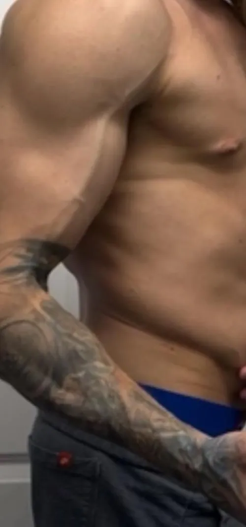 Str8 33m lookin for F or MF by BachelorParty2024