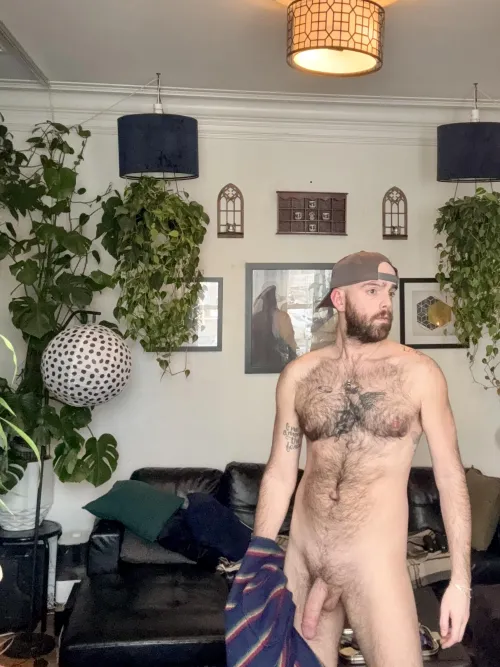 straight guys bi guys gay guys add me on  and i’ll give you an honest rating 1-10 out of everyone i’ve seen in the last week of your entire package (proportions / dick to body ratio etc). must be willing to send a full physique photo  otterbenson26 by ryeandpaul902