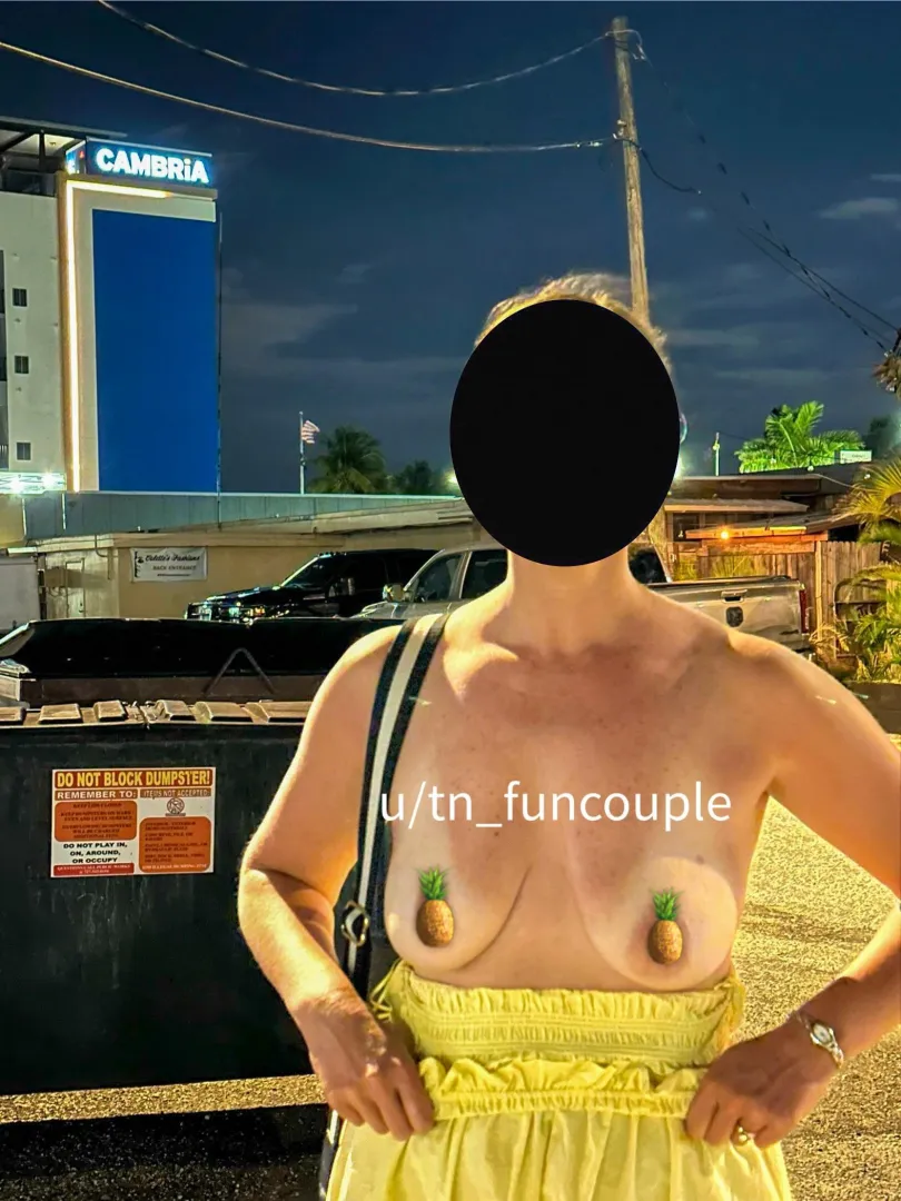 Straight M, bi F couple- [mf4m] and [mf4f] posted by tn_funcouple