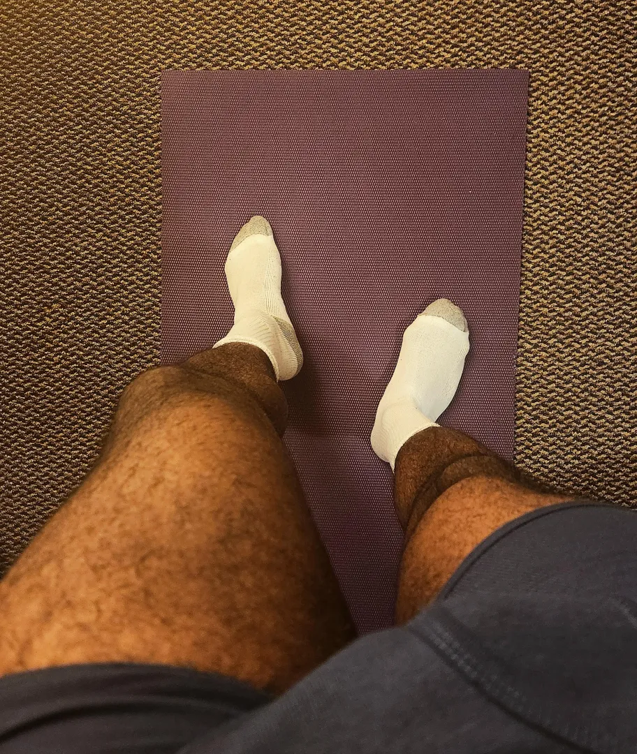 Stretching after a long day posted by ezeezeez