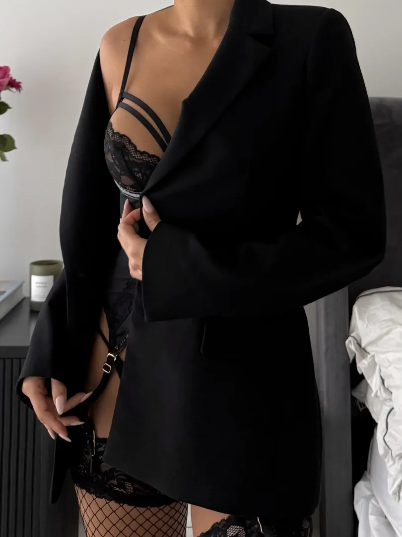 Strictly business at the office… or is it?  posted by annabellsociety