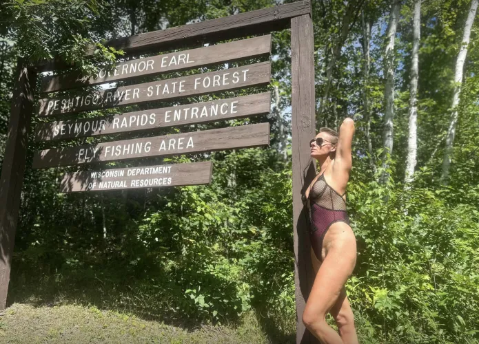 Strip show @ 9pm in Crivitz!! by jmj715