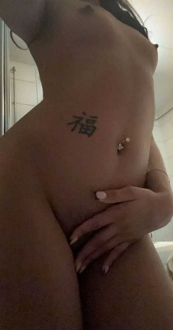 Står och väntar på dig just nu <3 posted by Sweetheart_06