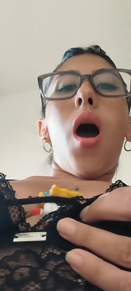 Suben solos, saben lo que es bueno, prueba tu o te agarro by lilit111