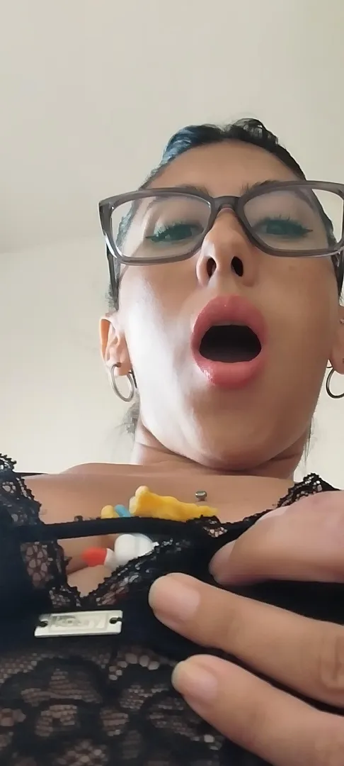 Suben solos, saben lo que es bueno, prueba tu o te agarro posted by lilit111