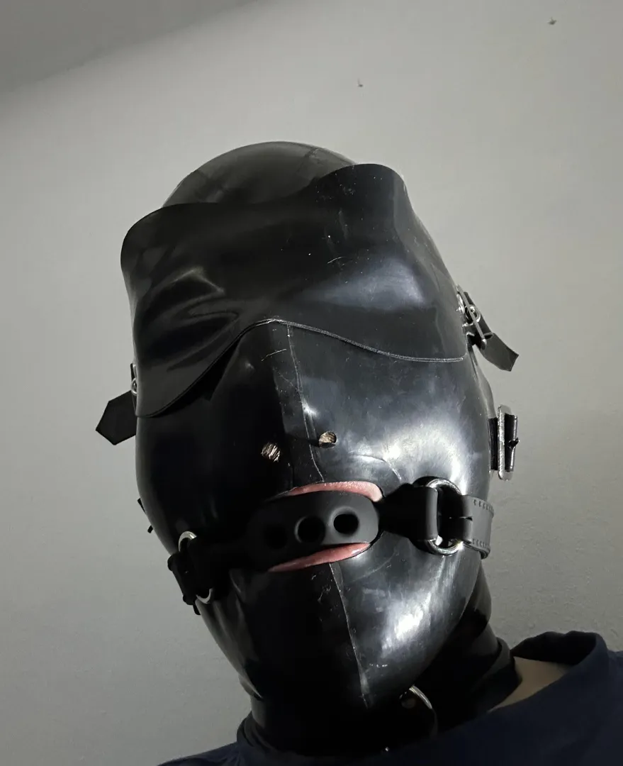 Submit me – I want to be your slave posted by jklatex