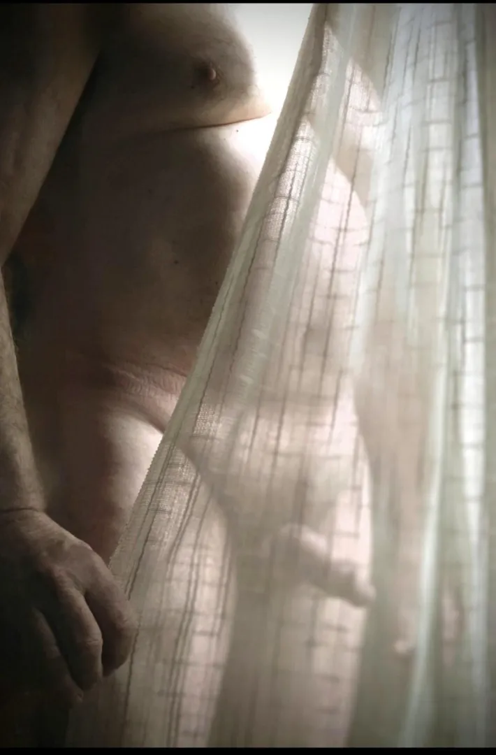 Subtle Anticipation posted by ohNWio_Man