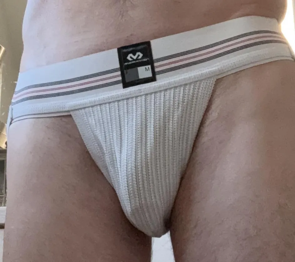 Subtle jockstrap bulge posted by AltAcct4myKinks