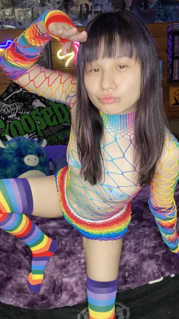 Such a little tease posted by meilanimauve