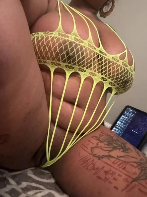 Suck my nipples and watch me getting all wet by youluuvxo