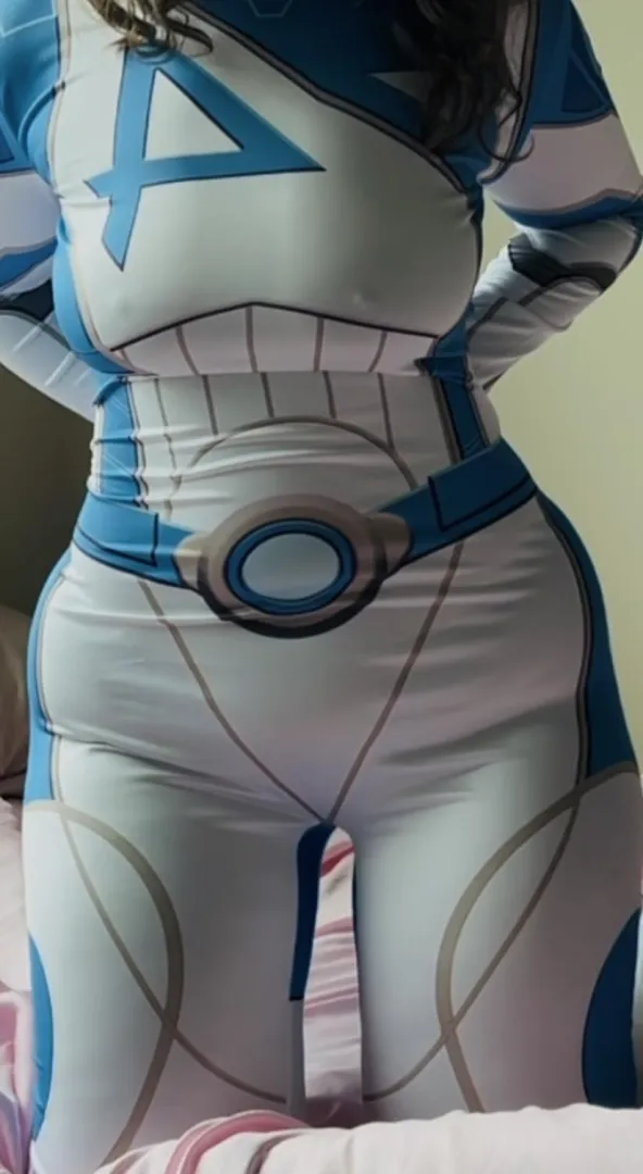 Sue Storm (erikaya) [marvels] posted by Ok_Poetry_3826