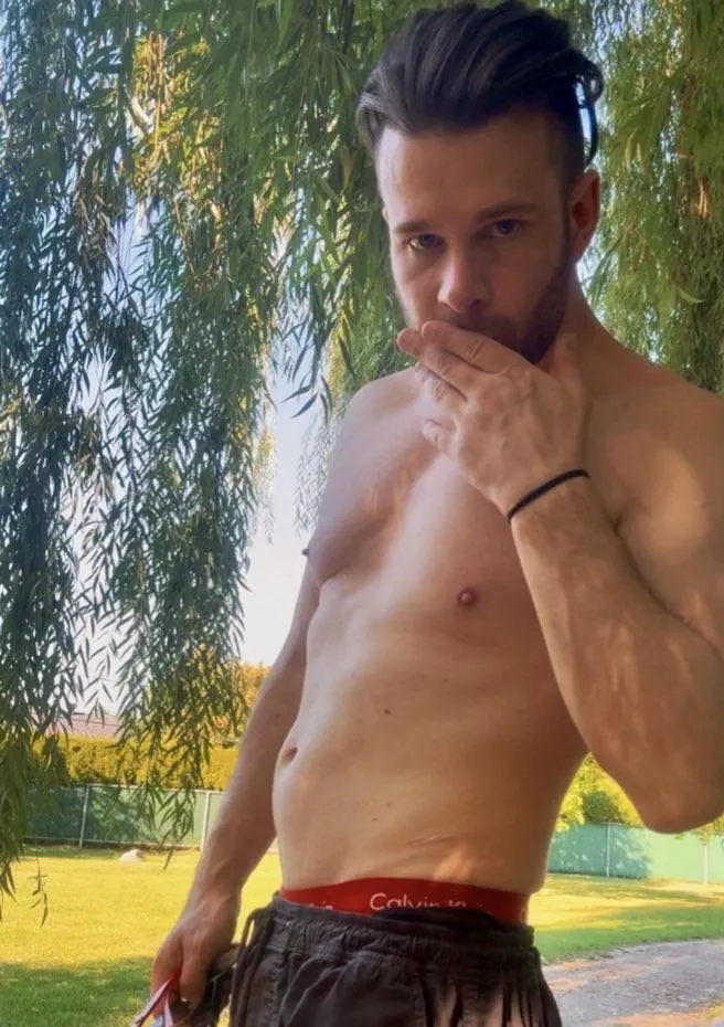 Summer throwback before my Portugal trip… what do you think? ☀️ posted by The_fireman2