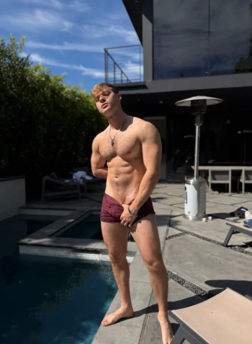 Sun and a little flex by JonnyStuddOfficial