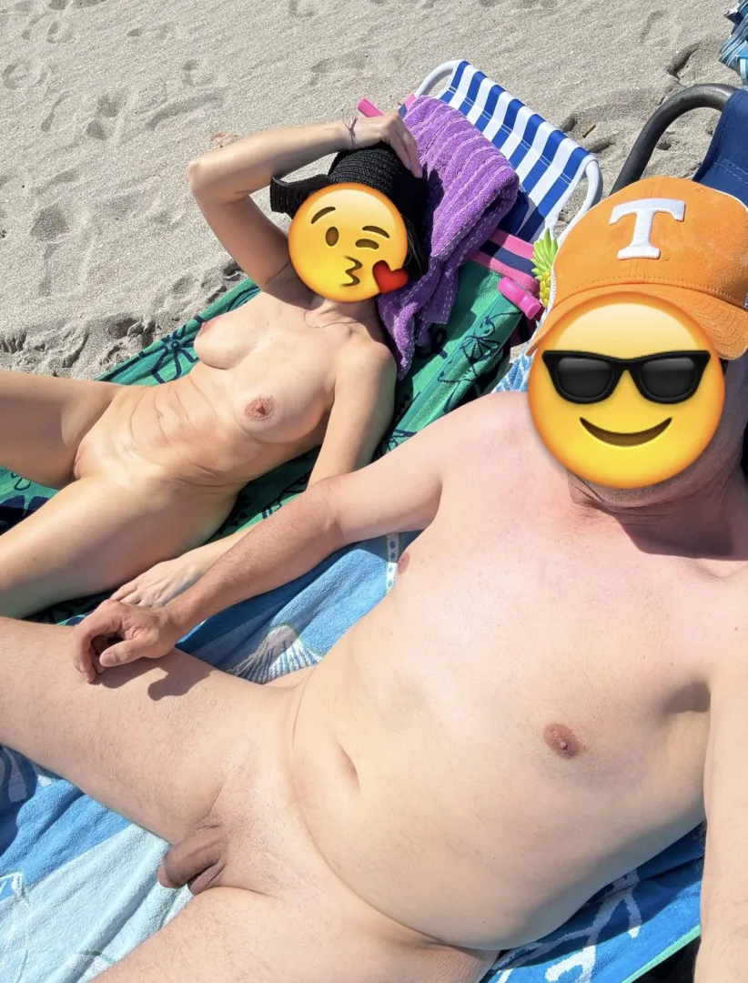 Sun finally out even though it’s windy posted by friskycoupletn