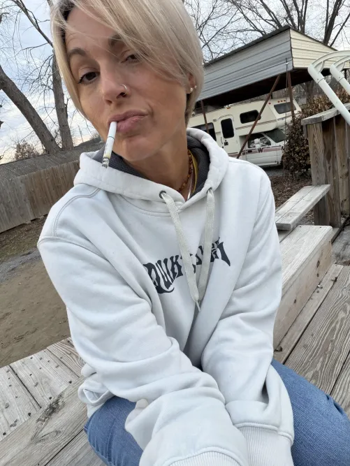 Sunset ciggy by Mommy_Mel_77