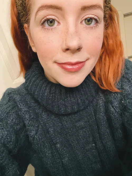 Sun-touched and aware of it <3 [IRTR] by SunkissedVixenoy