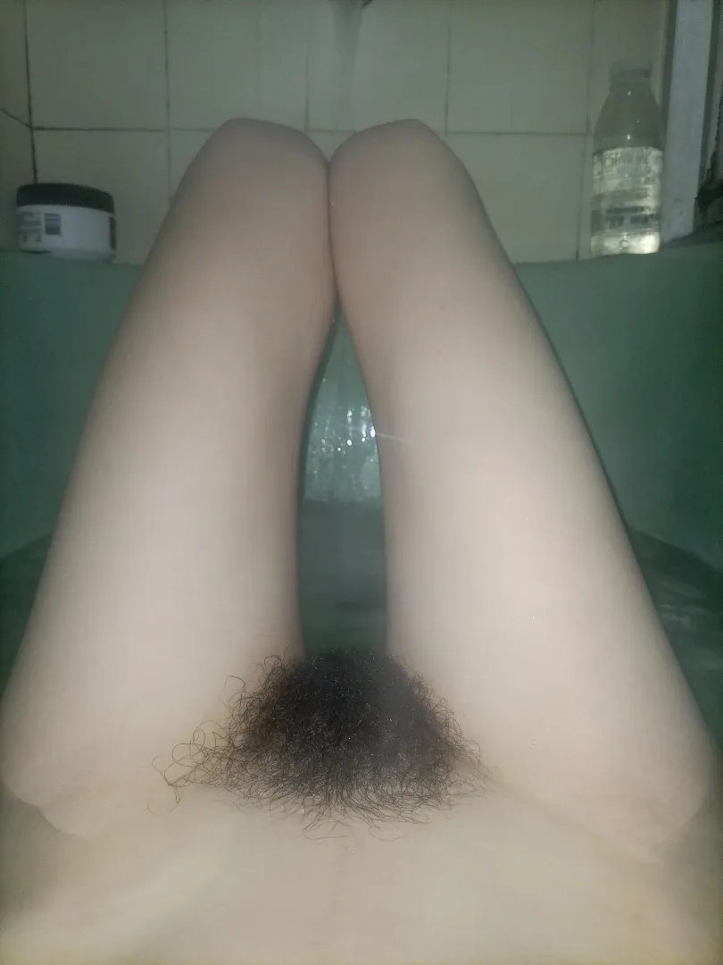 super pale with a dark bushhhh posted by ohyesClara