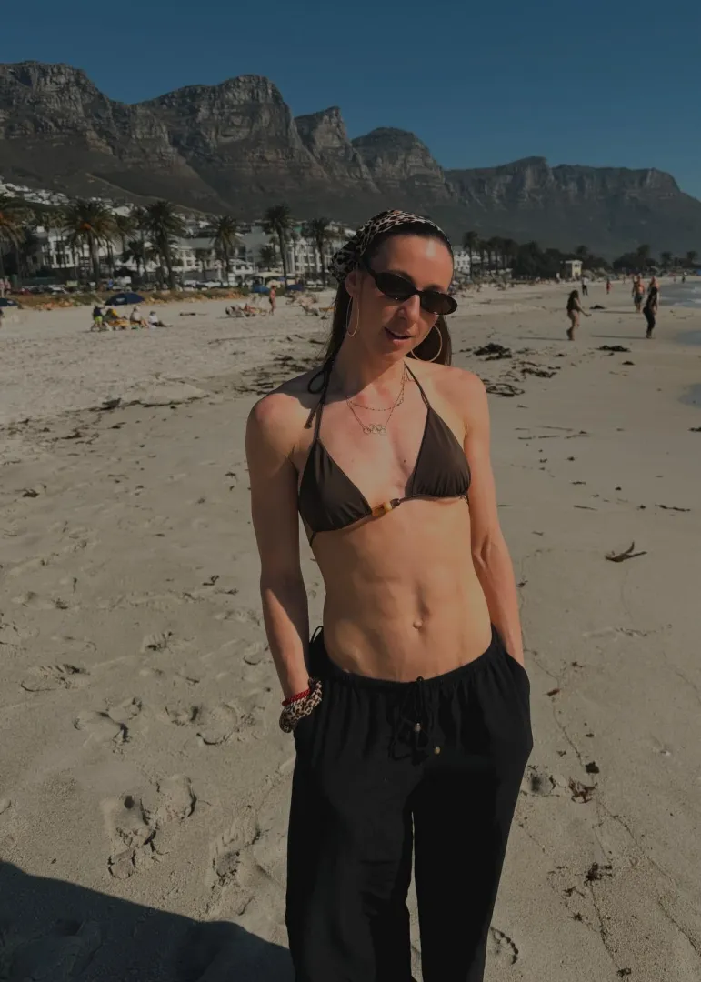 Suzanne Schulting posted by Formal_Athlete7737