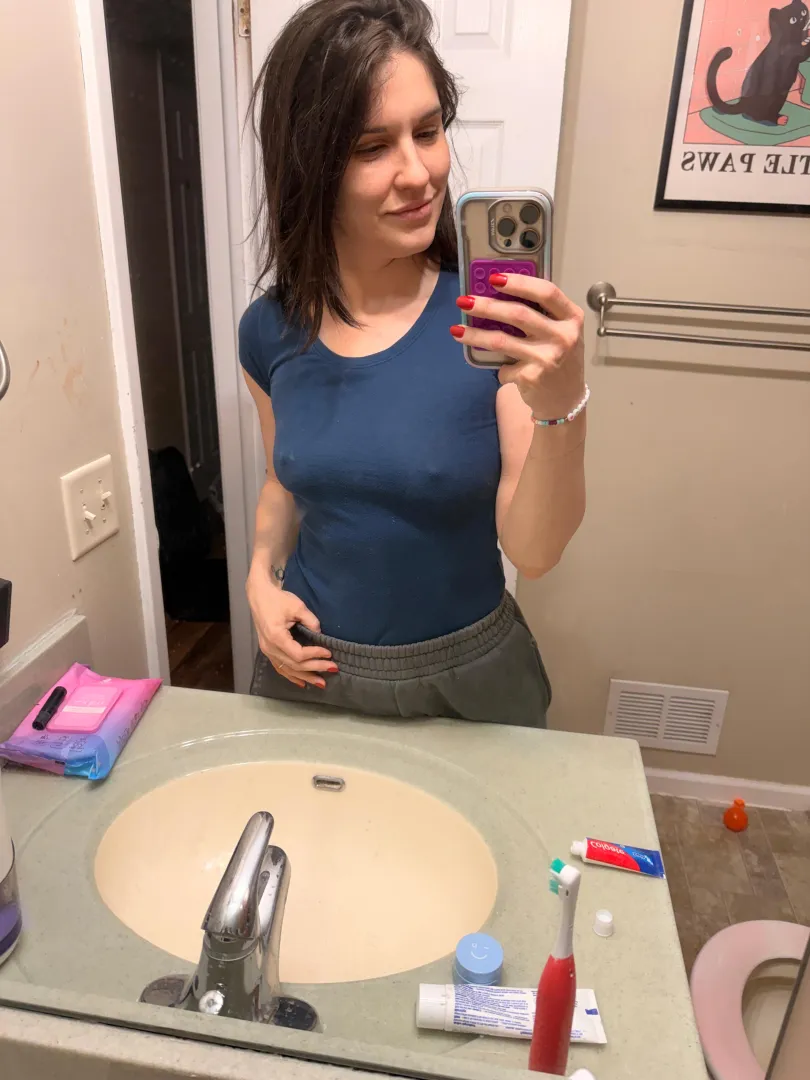 Sweatpants and no bra we are in maximum chill mode tonight posted by barefootdriving