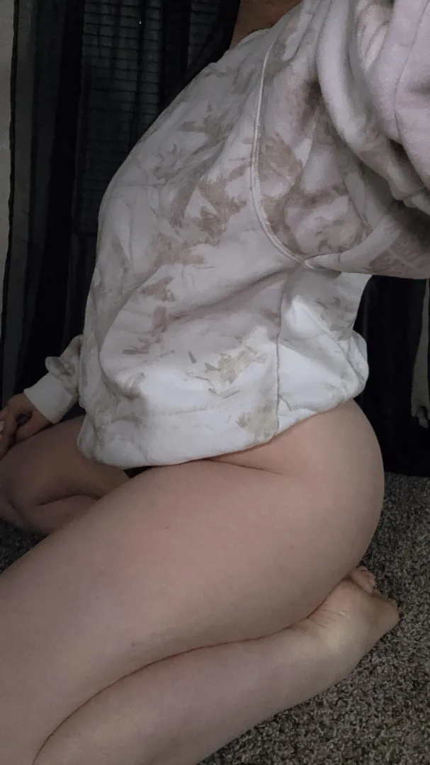 Sweats season ❄️ posted by sunkissedember