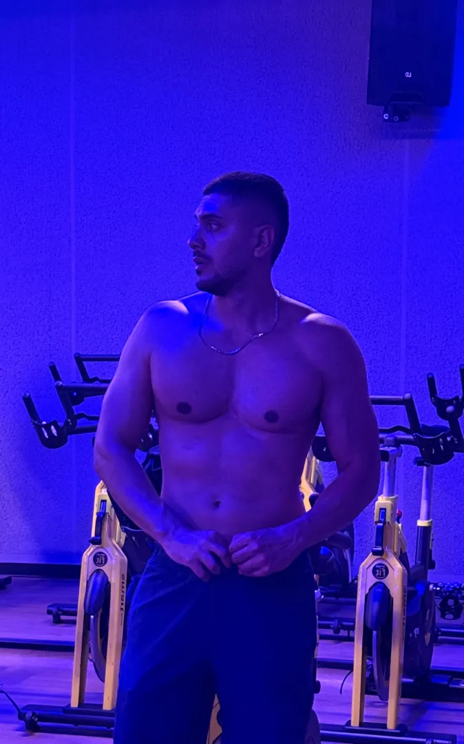 Sweaty as fuck posted by CollegeLatinGuy