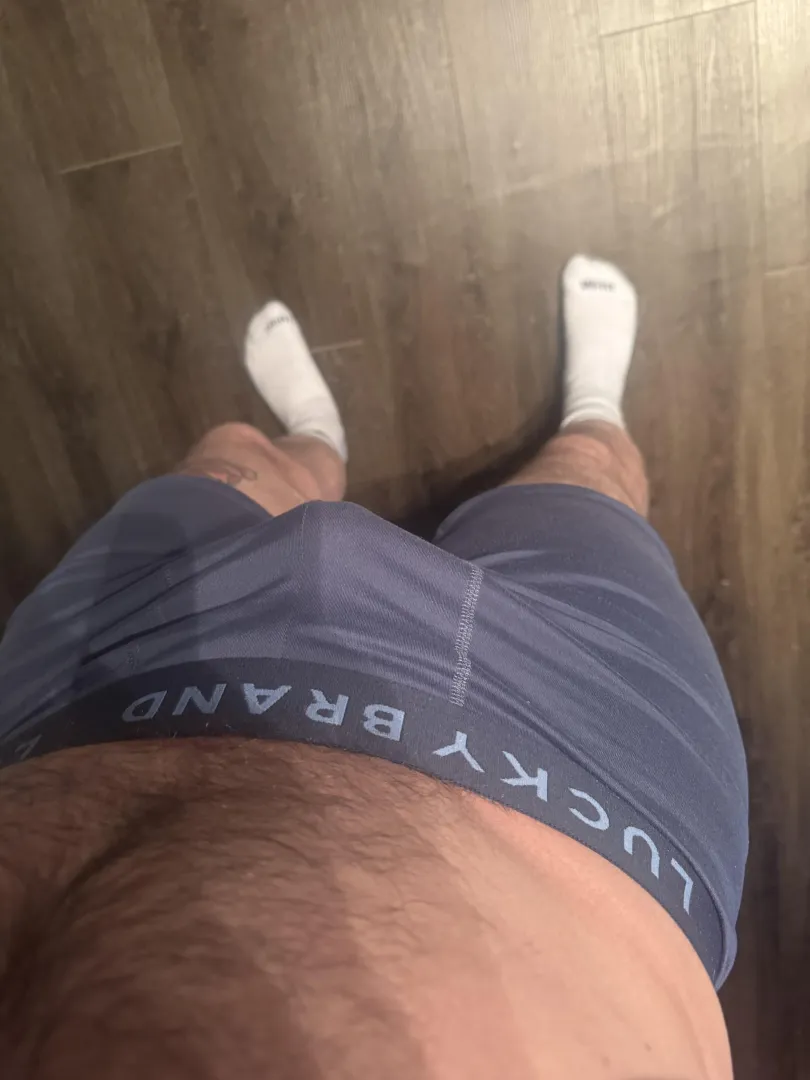 Sweaty bulge, sweaty socks posted by monster_pit