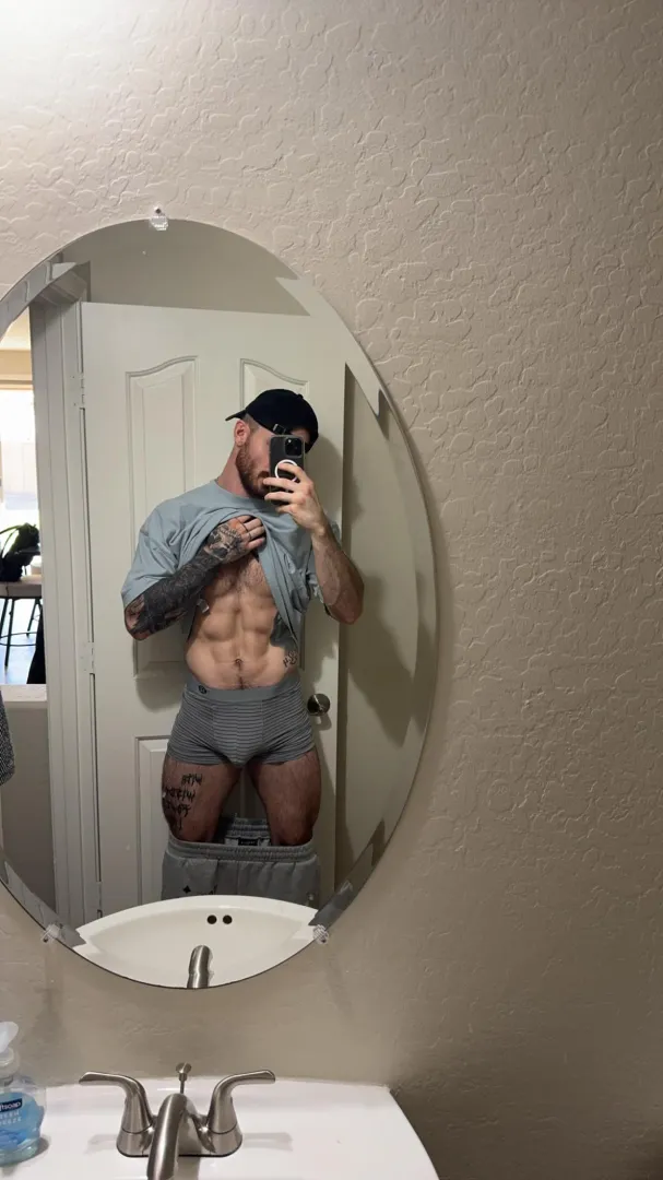 Sweaty from the gym posted by xxxkashed