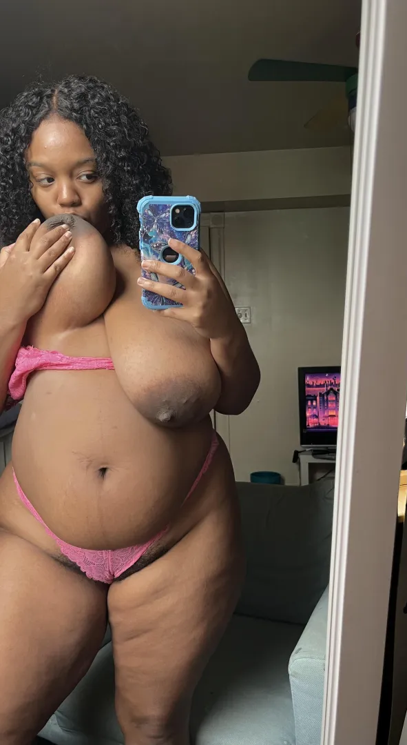 Sweet chocolate posted by goddessmariee92