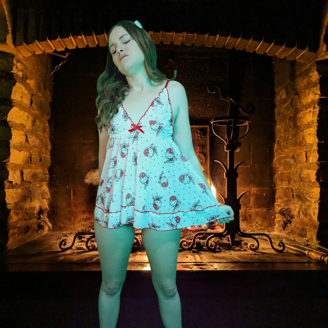 Sweet, short, impossible to ignore posted by Cissnei_