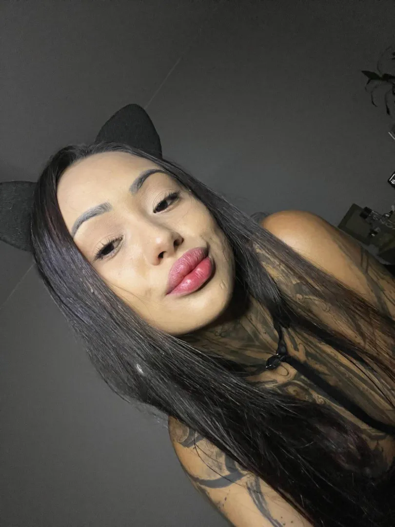 Sweet smile risky suggestion posted by TidewovenSoul