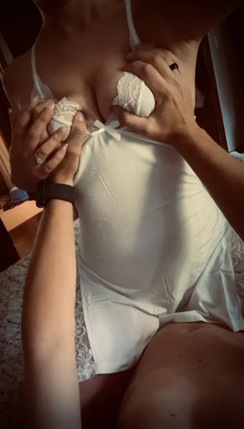 Tag team Thursday? She needs a hard cock in her mouth while she rides by TNhusband25