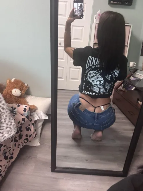 Tailcheck for the day by littlebitlizxo