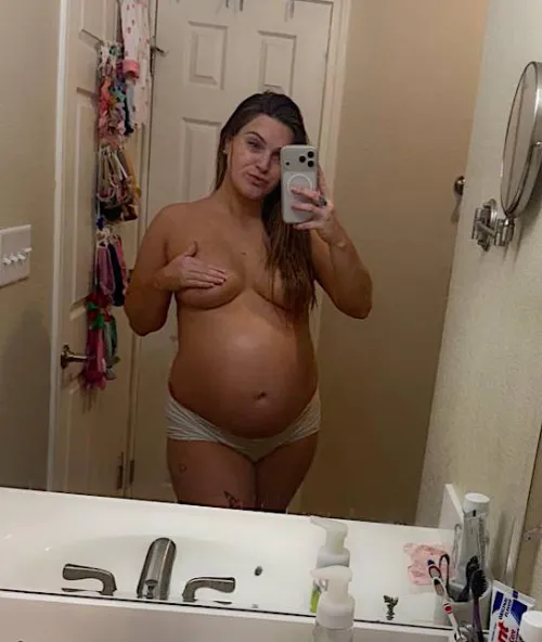 Take a bath with me? by Emmybbyyxo