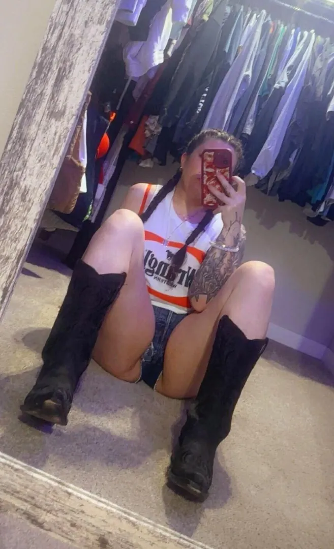 Take me for a ride posted by Daddysgirl_kendra