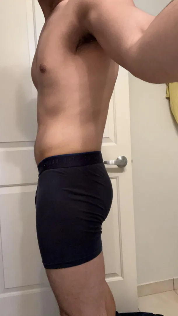 Take my undies off and use me 32M posted by Ok_End_3046