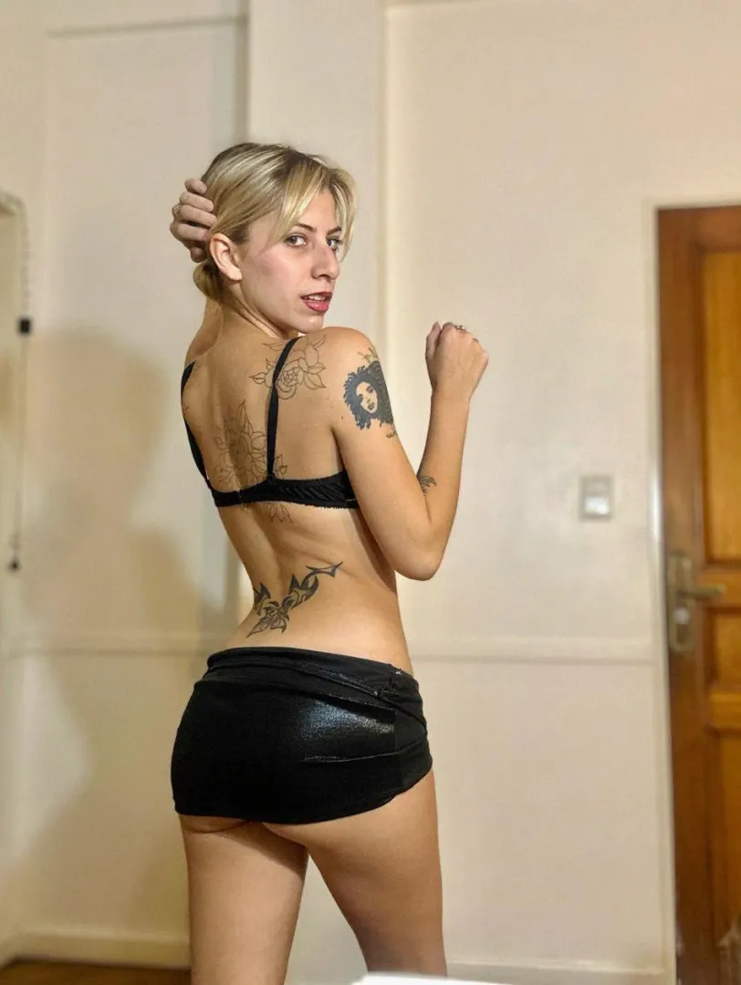 Take the leather off of me posted by emotionalxxponytail