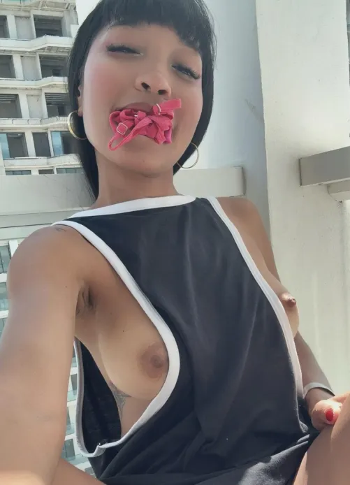 Taking a moment to appreciate the beauty of being exposed outdoors by TwinkleChurro