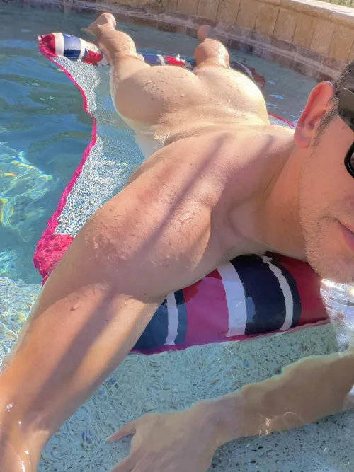 Taking advantage of the gorgeous weather ☀️ by Stanley-80