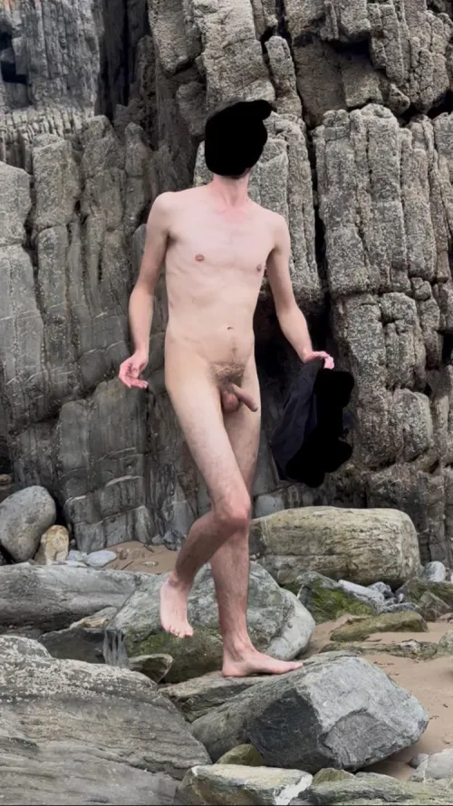 Taking off the swimshort by ttNUyzu