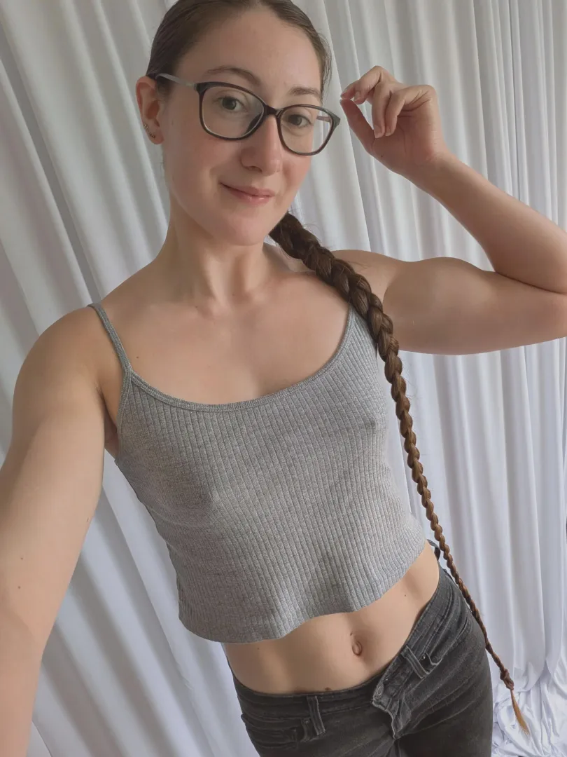 Tank top > bra posted by SirenSasha_336