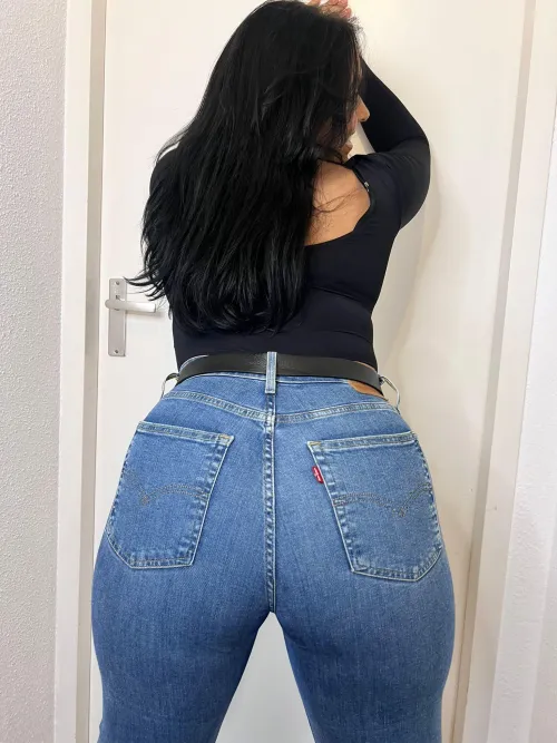 Tanned silhouette in fitted Levis sparking wild heat the shores most captivating allure by Galadriel69_