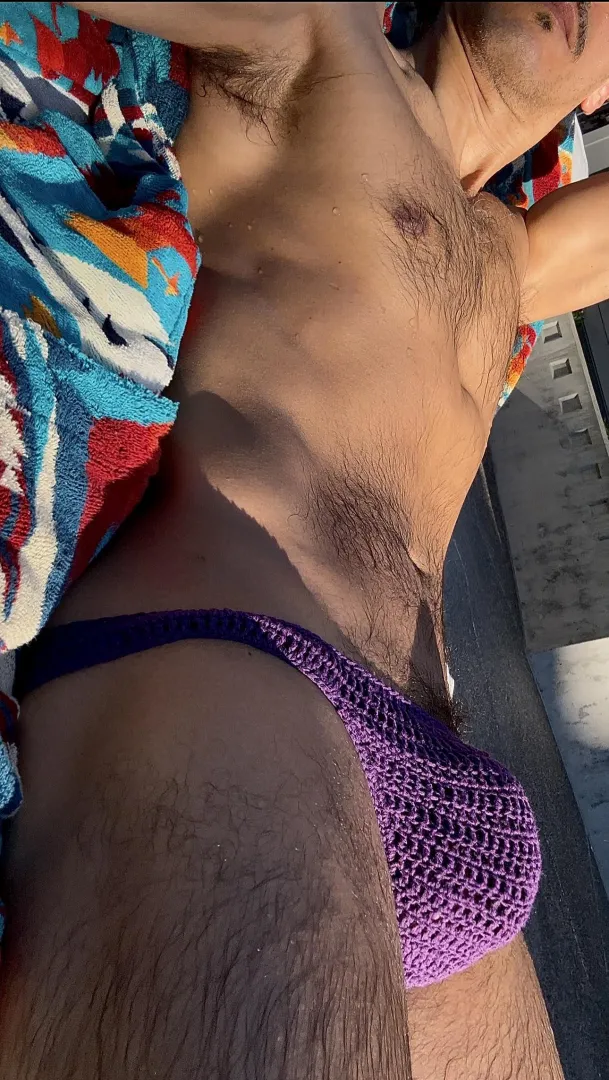 Tanning time posted by jluis2024