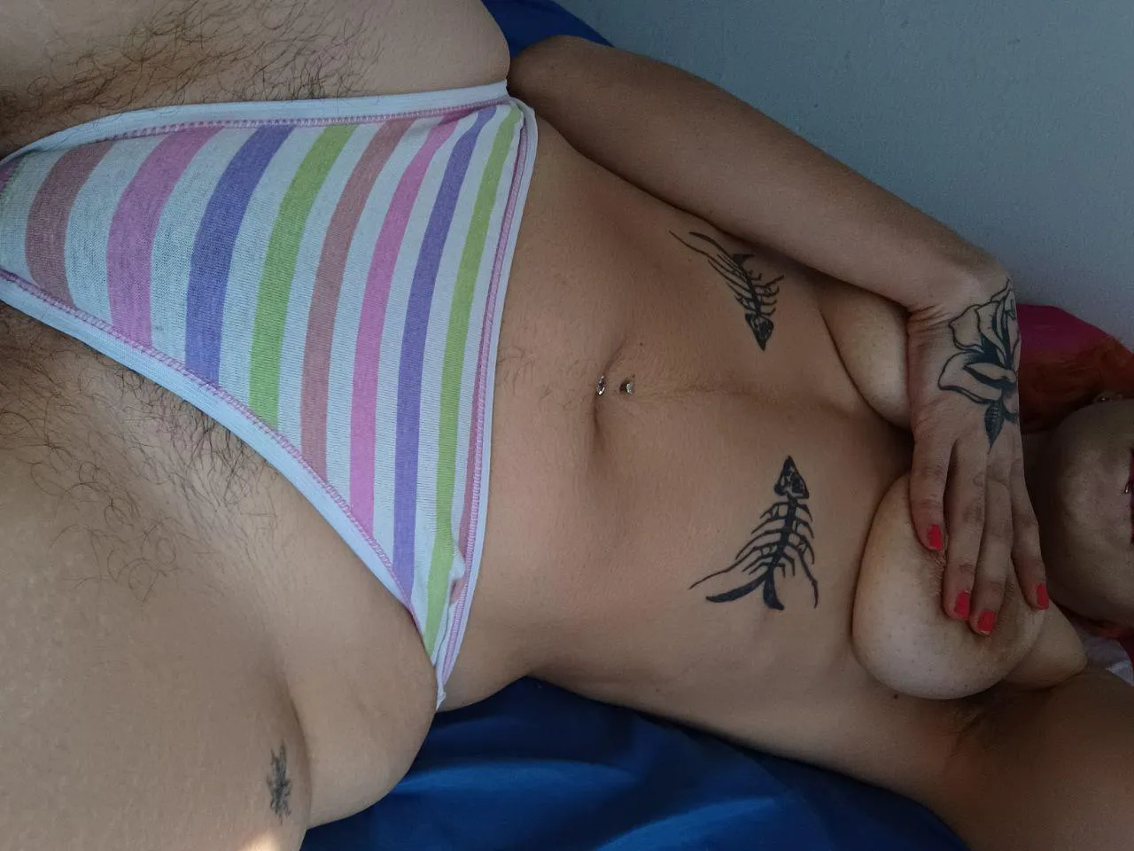 taste my hairy body posted by Esme420kinky