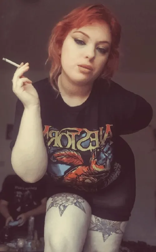 Taste the smoke off my lips by glittergapes